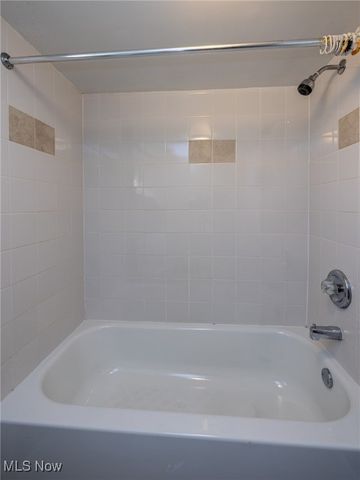 20006 Mountville Drive, Maple Heights, OH 44137