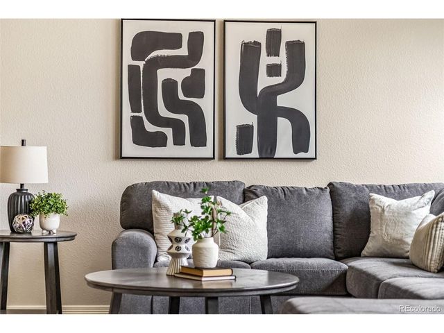 13774 Sagar Dr, Broomfield, CO 80023