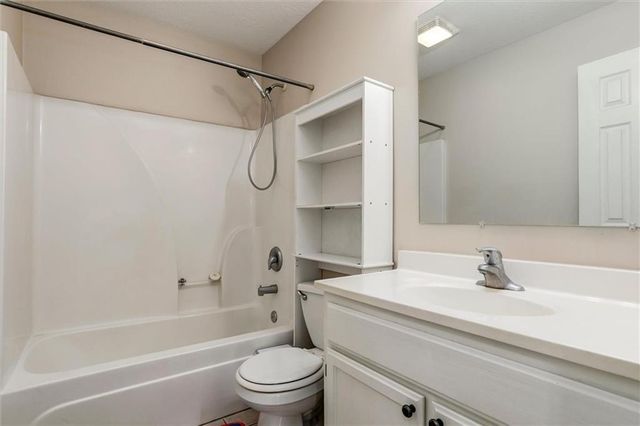 406 S Jackson Street, Archie, MO 64725