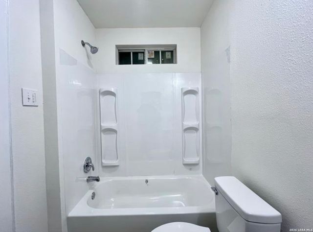 1826 Texas, San Antonio, TX 78228