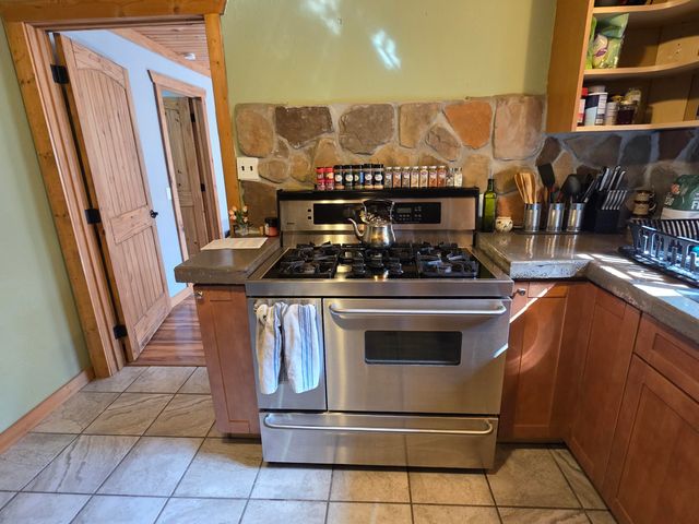 17511 Adair Lane Lane, Houston, MO 65483