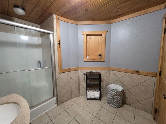 17511 Adair Lane Lane, Houston, MO 65483