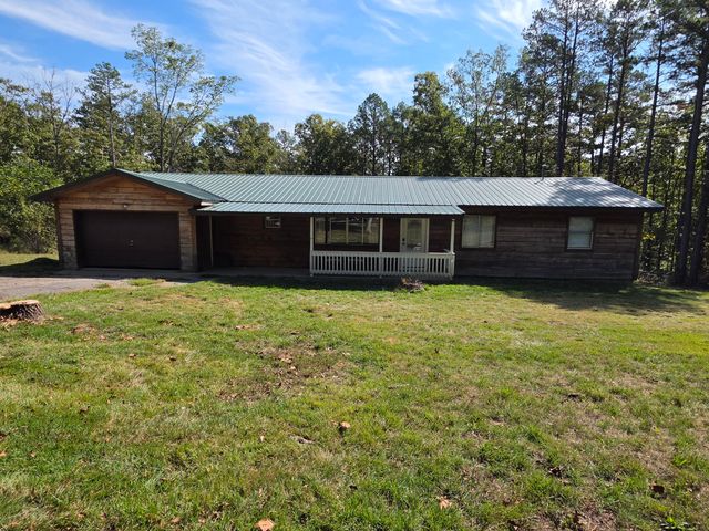 17511 Adair Lane Lane, Houston, MO 65483