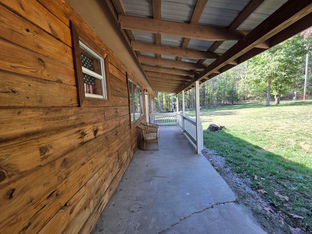 17511 Adair Lane Lane, Houston, MO 65483