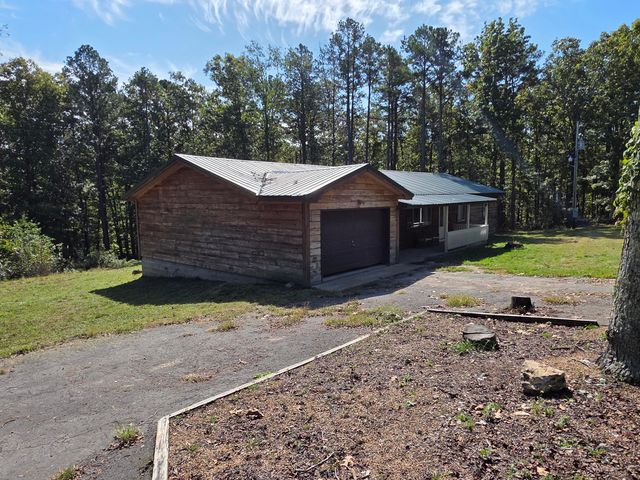 17511 Adair Lane Lane, Houston, MO 65483