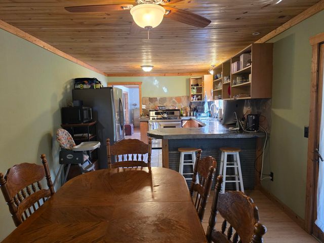 17511 Adair Lane Lane, Houston, MO 65483