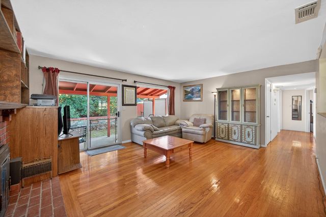 2639 Las Casas Way, Rancho Cordova, CA 95670