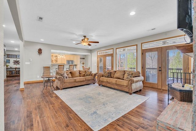 700 Falls Rd, Monterey, TN 38574