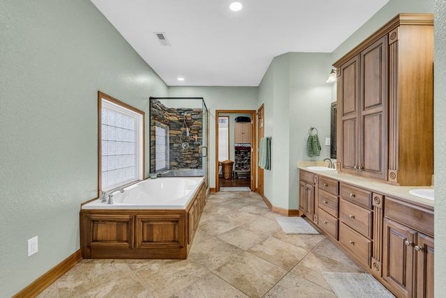 700 Falls Rd, Monterey, TN 38574