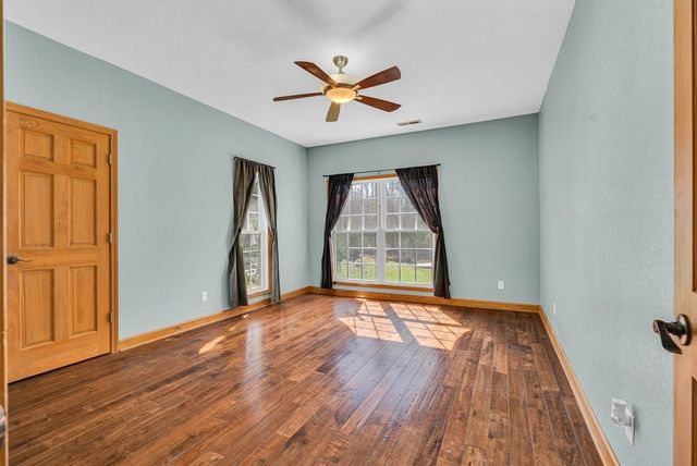 700 Falls Rd, Monterey, TN 38574