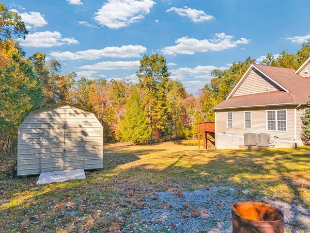 700 Falls Rd, Monterey, TN 38574