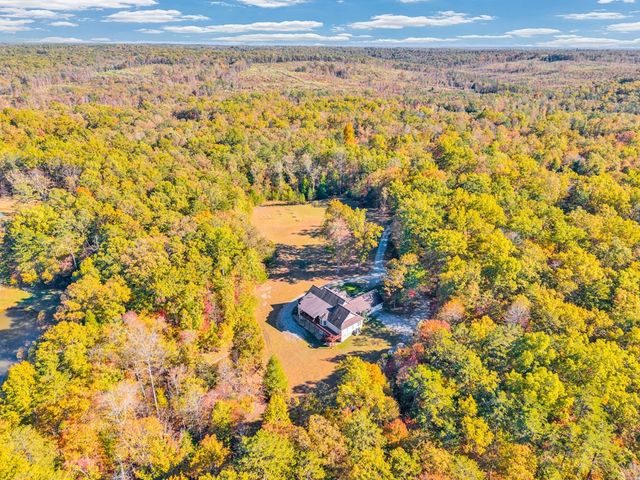 700 Falls Rd, Monterey, TN 38574