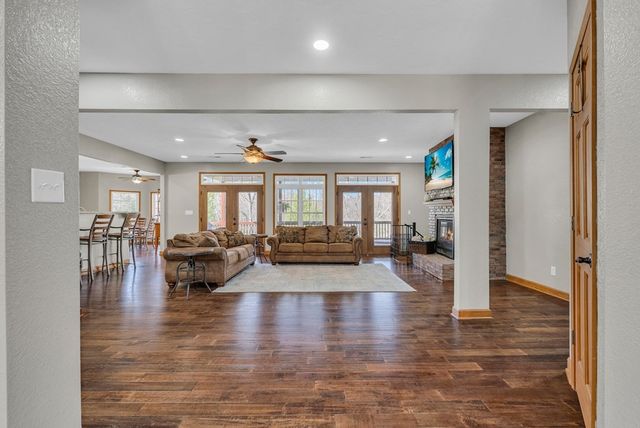 700 Falls Rd, Monterey, TN 38574