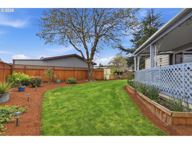 13640 Se HIGHWAY 212 23, Clackamas, OR 97015