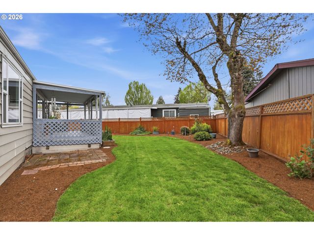 13640 Se HIGHWAY 212 23, Clackamas, OR 97015