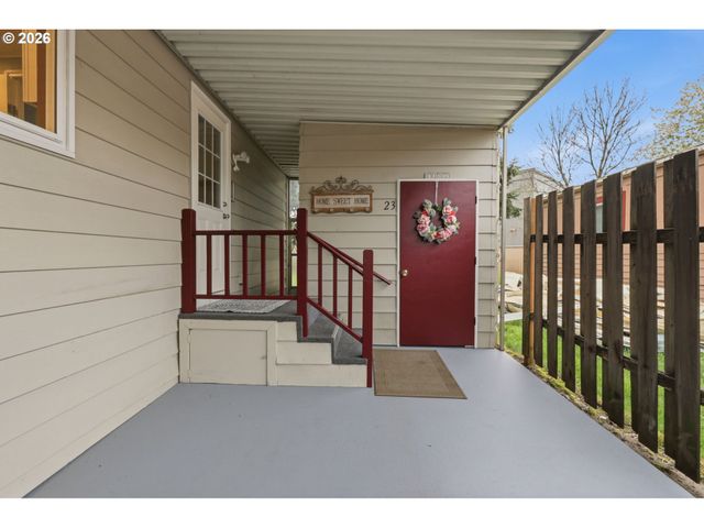 13640 Se HIGHWAY 212 23, Clackamas, OR 97015