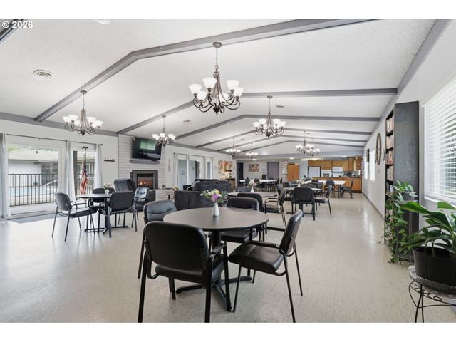 13640 Se HIGHWAY 212 23, Clackamas, OR 97015