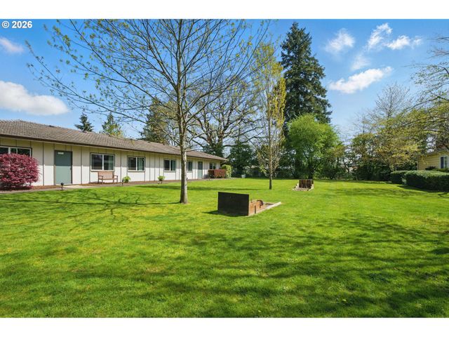 13640 Se HIGHWAY 212 23, Clackamas, OR 97015