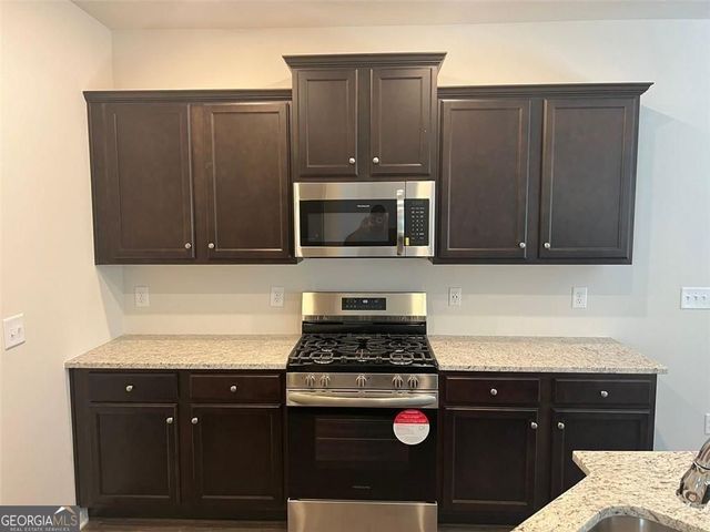 127 Berry Drive, Dawsonville, GA 30534