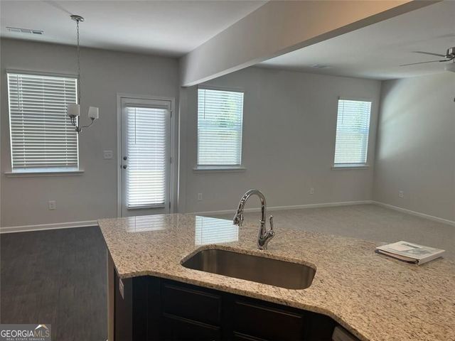 127 Berry Drive, Dawsonville, GA 30534