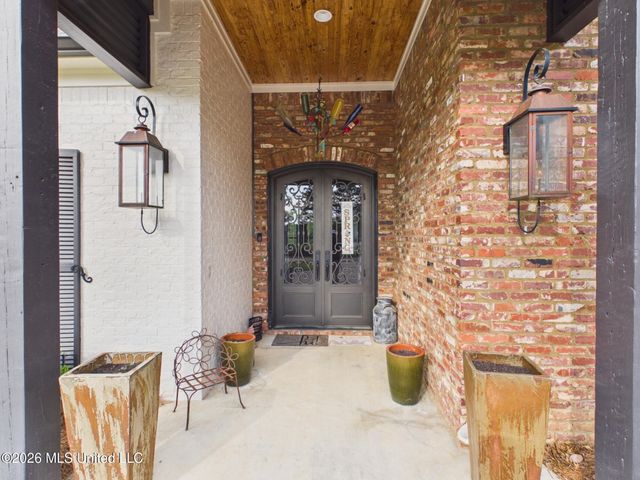 114 Burne Run, Madison, MS 39110
