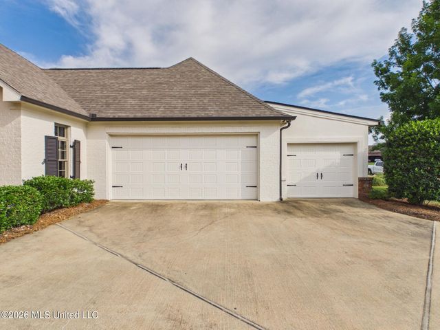 114 Burne Run, Madison, MS 39110