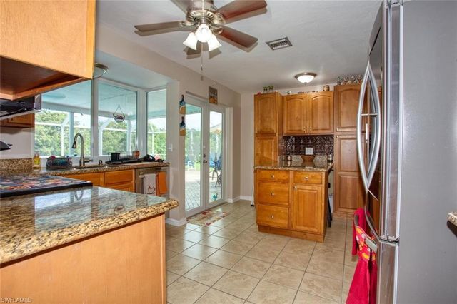 1227 Everest PKWY, Cape Coral, FL 33904