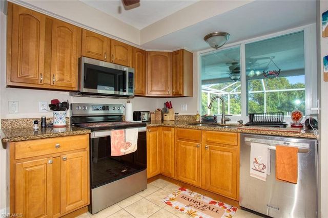 1227 Everest PKWY, Cape Coral, FL 33904
