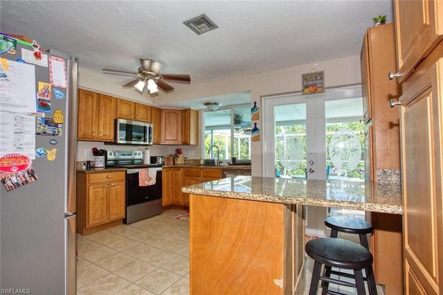 1227 Everest PKWY, Cape Coral, FL 33904
