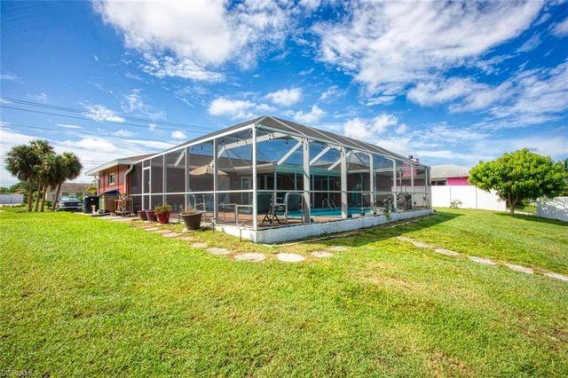 1227 Everest PKWY, Cape Coral, FL 33904