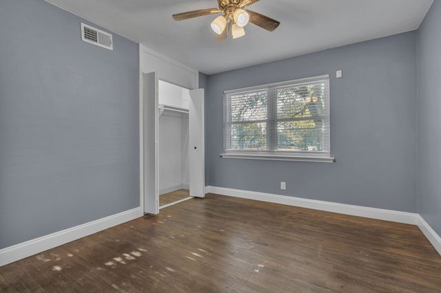 9621 Rustown Drive, Dallas, TX 75228