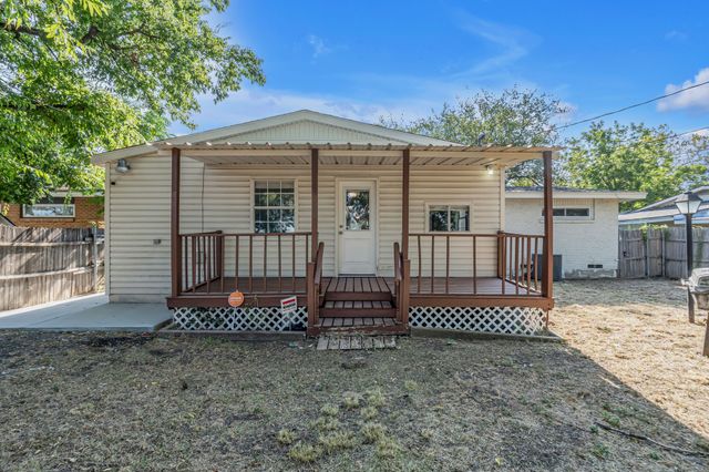 9621 Rustown Drive, Dallas, TX 75228