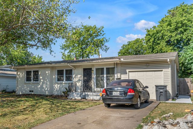 9621 Rustown Drive, Dallas, TX 75228
