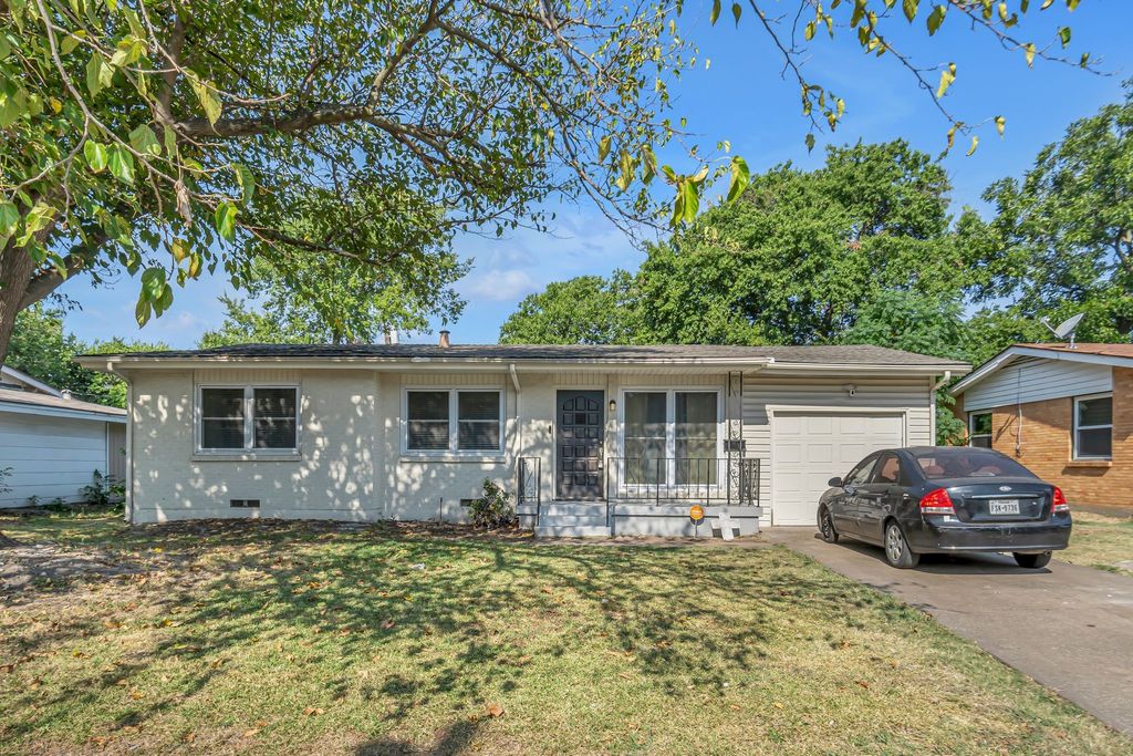 9621 Rustown Drive, Dallas, TX 75228