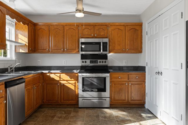 214 Westland St, Portland, TN 37148