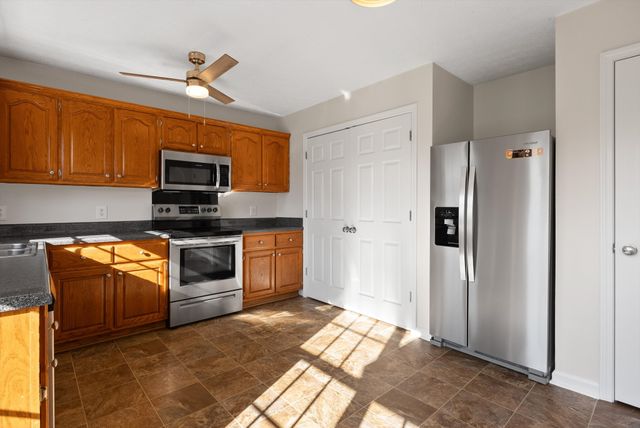214 Westland St, Portland, TN 37148
