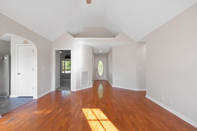 214 Westland St, Portland, TN 37148