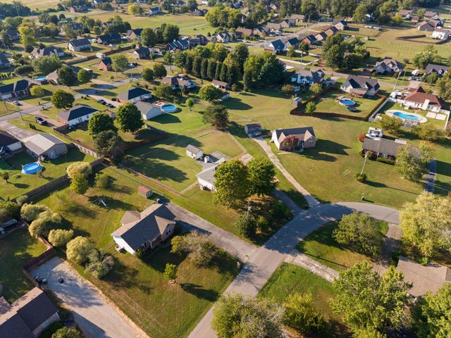 214 Westland St, Portland, TN 37148