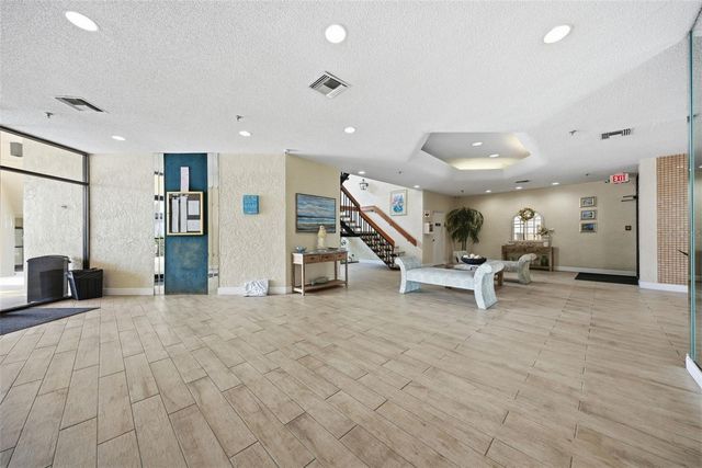6322 PALMA DEL MAR BOULEVARD S 606, St Petersburg, FL 33715