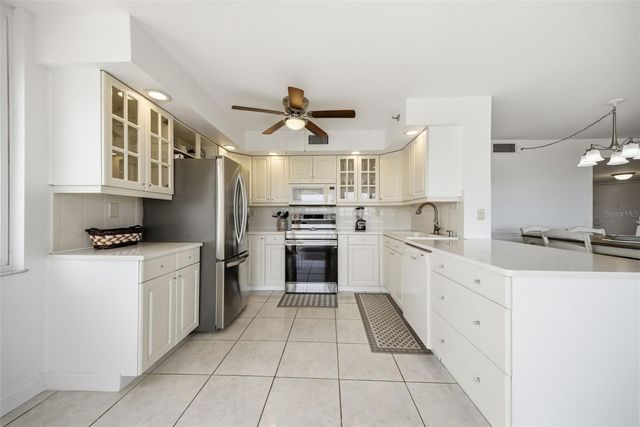 6322 PALMA DEL MAR BOULEVARD S 606, St Petersburg, FL 33715