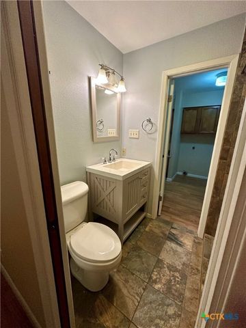 310 Vollentine Street, Yoakum, TX 77995