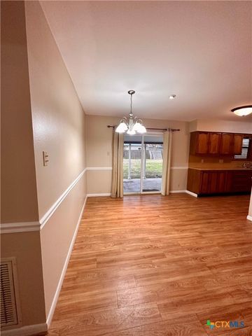 310 Vollentine Street, Yoakum, TX 77995