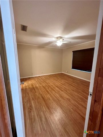 310 Vollentine Street, Yoakum, TX 77995