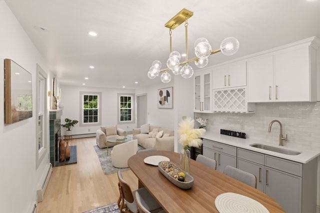 1262 Randolph Ave, Milton, MA 02186