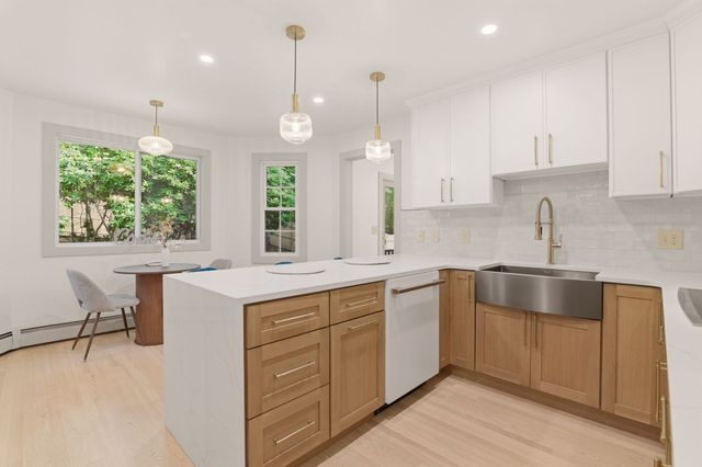 1262 Randolph Ave, Milton, MA 02186