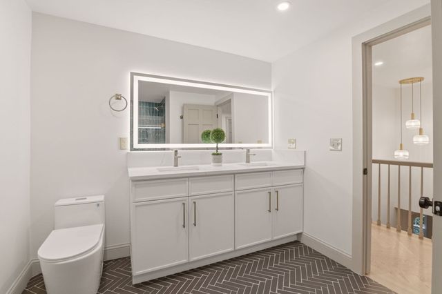 1262 Randolph Ave, Milton, MA 02186
