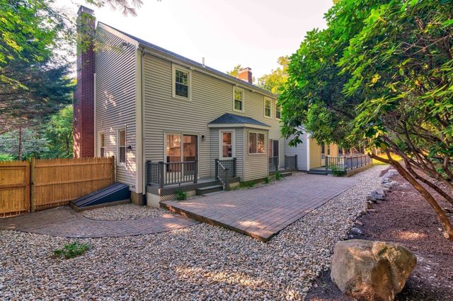 1262 Randolph Ave, Milton, MA 02186