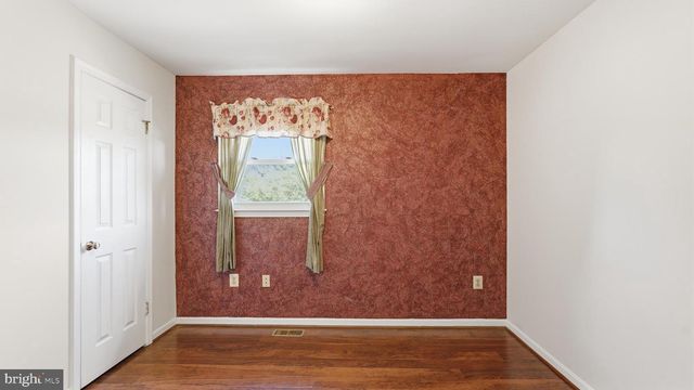4211 JACKSON MILL RD, Haymarket, VA 20169