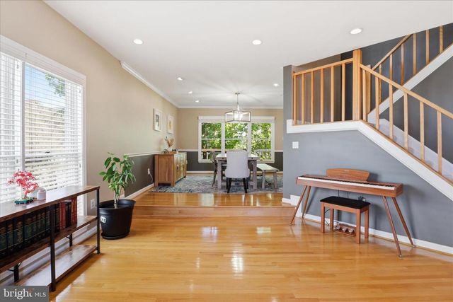 3424 SILVER MAPLE PL, Falls Church, VA 22042