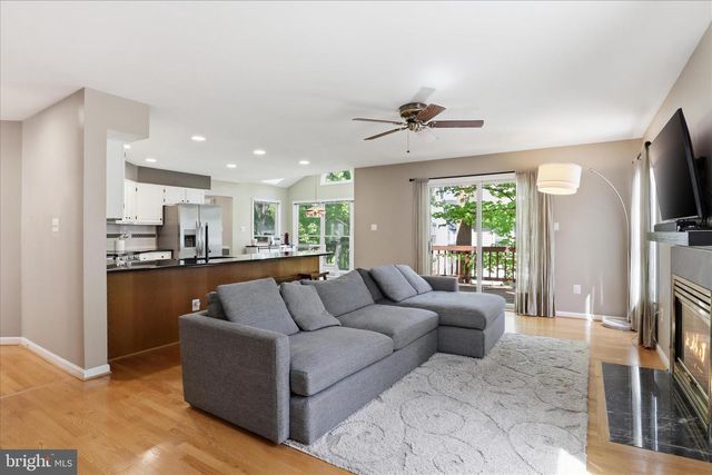 3424 SILVER MAPLE PL, Falls Church, VA 22042